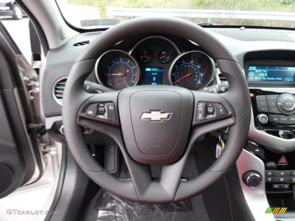 2016 Cruze Limited LT - Champagne Silver Metallic / Jet Black photo #16