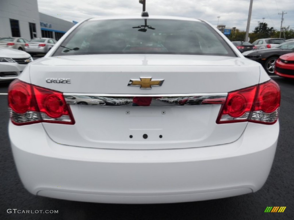 2016 Cruze Limited LS - Summit White / Jet Black/Medium Titanium photo #7