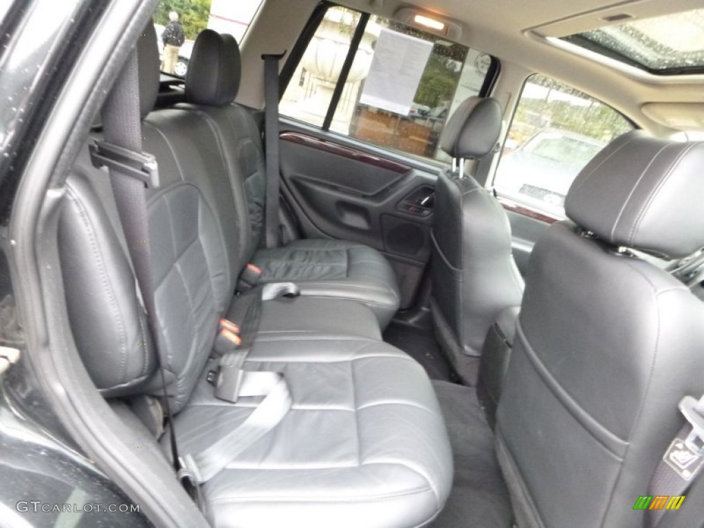 2004 Grand Cherokee Limited 4x4 - Brillant Black Crystal Pearl / Dark Slate Gray photo #2