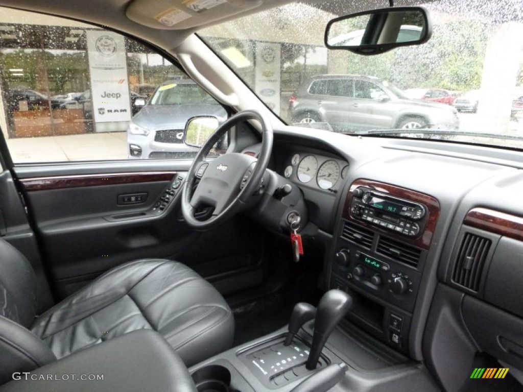 2004 Grand Cherokee Limited 4x4 - Brillant Black Crystal Pearl / Dark Slate Gray photo #5
