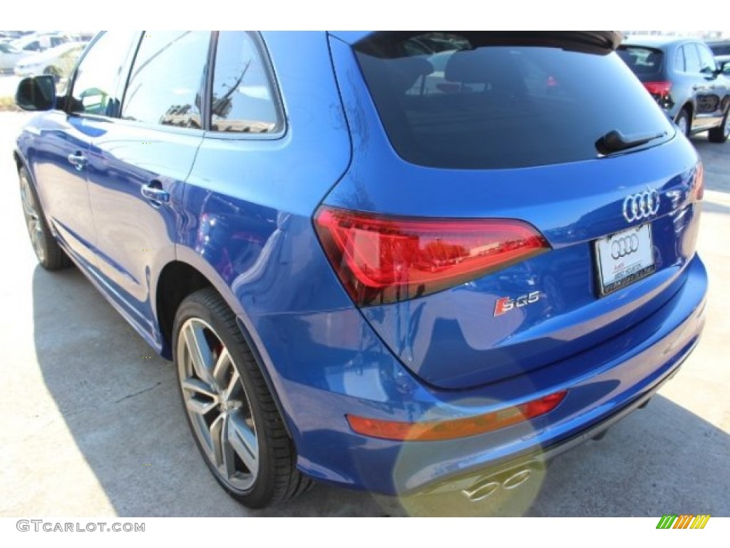 2016 SQ5 Premium Plus 3.0 TFSI quattro - Sepang Blue Pearl / Black photo #6