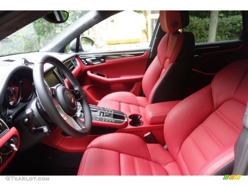 Black/Garnet Red Interior 2016 Porsche Macan Turbo Photo #107643069