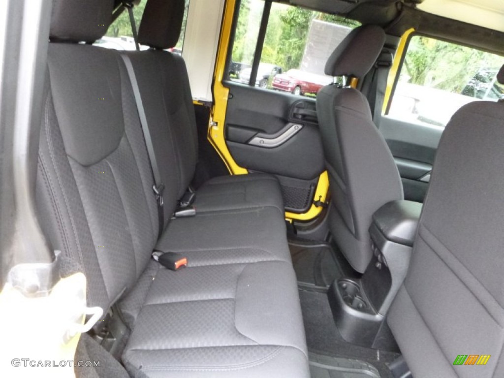 2015 Wrangler Unlimited Sport 4x4 - Baja Yellow / Black photo #3