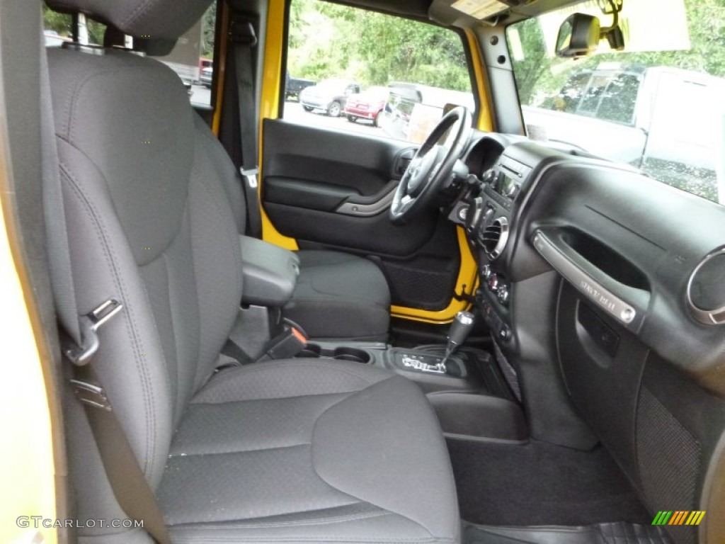 2015 Wrangler Unlimited Sport 4x4 - Baja Yellow / Black photo #4