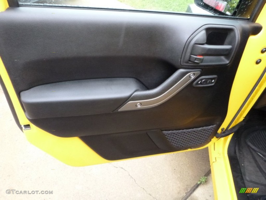 2015 Wrangler Unlimited Sport 4x4 - Baja Yellow / Black photo #14