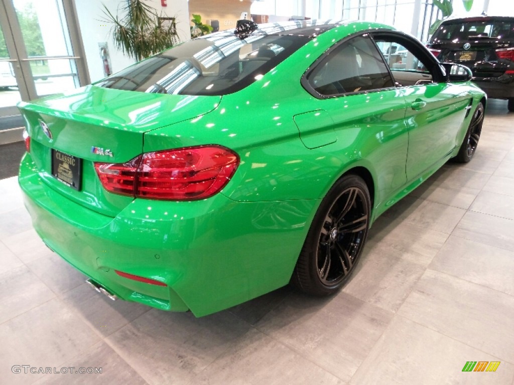 BMW Individual Signal Green 2016 BMW M4 Coupe Exterior Photo #107652983