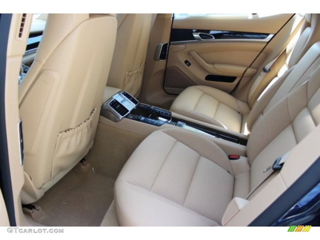 2016 Porsche Panamera Edition Rear Seat Photo #107656286