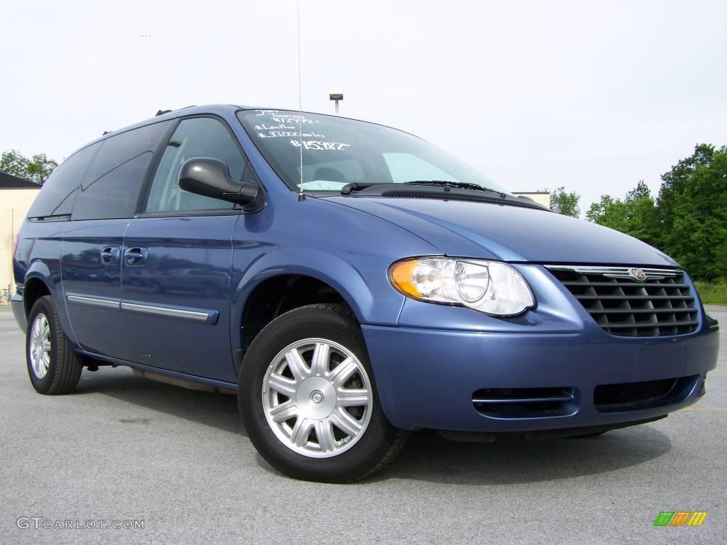 2007 Town & Country Touring - Marine Blue Pearl / Medium Slate Gray photo #1