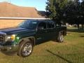 Front 3/4 View of 2014 Sierra 1500 SLE Crew Cab 4x4