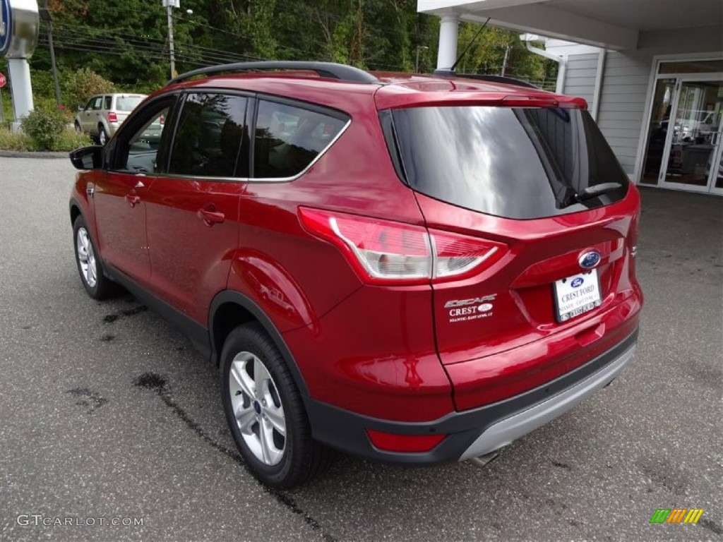 2016 Escape SE 4WD - Ruby Red Metallic / Charcoal Black photo #5