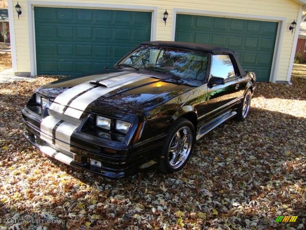 1985 Mustang GT Convertible - Black / Grey photo #1