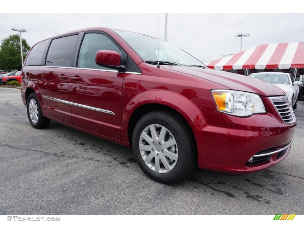 2016 Town & Country Touring - Deep Cherry Red Crystal Pearl / Black/Light Graystone photo #4