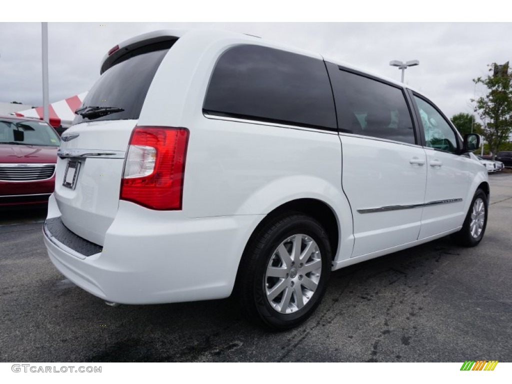 2016 Town & Country Touring - Bright White / Black/Light Graystone photo #3