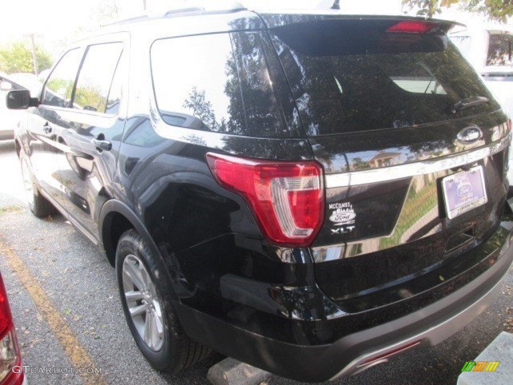 2016 Explorer XLT - Shadow Black / Ebony Black photo #8