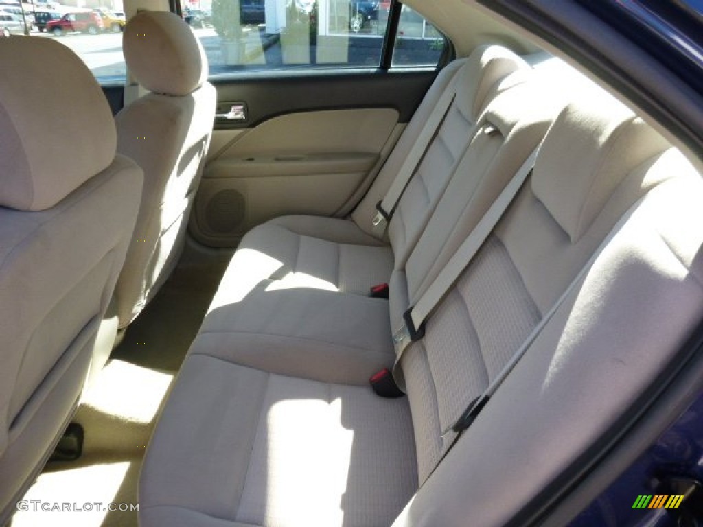 2006 Fusion SE - Dark Blue Pearl Metallic / Camel photo #13