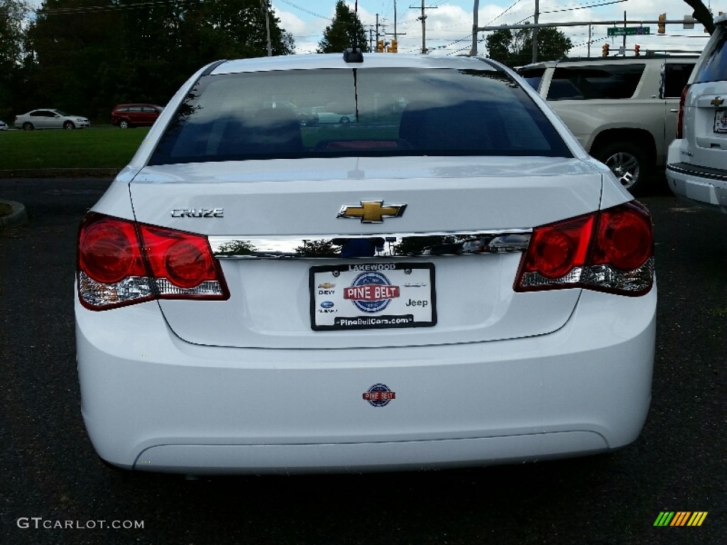 2016 Cruze Limited LS - Summit White / Jet Black/Medium Titanium photo #5