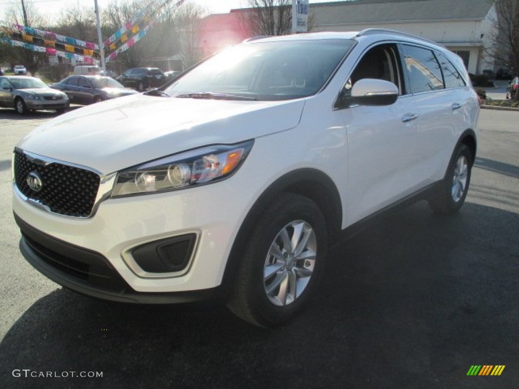 2016 Sorento LX - Snow White Pearl / Satin Black photo #1