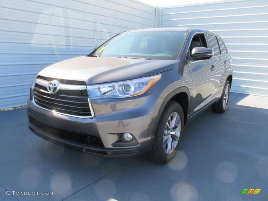 2015 Highlander LE - Predawn Gray Mica / Black photo #7