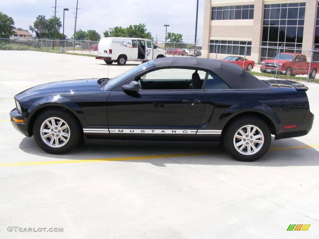 2007 Mustang V6 Deluxe Convertible - Black / Dark Charcoal photo #6