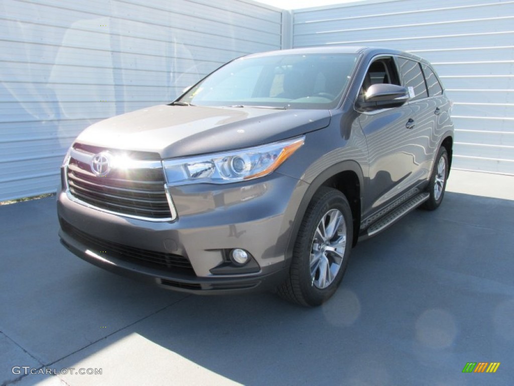 2015 Highlander LE - Predawn Gray Mica / Black photo #7