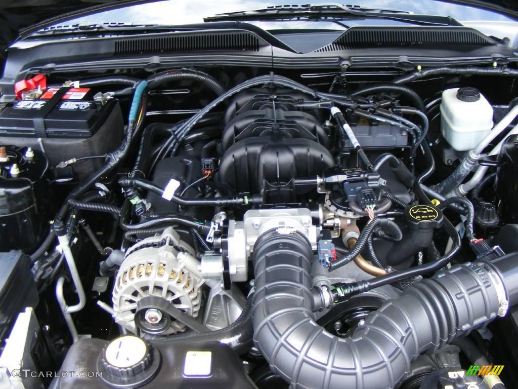2007 Mustang V6 Deluxe Convertible - Black / Dark Charcoal photo #17