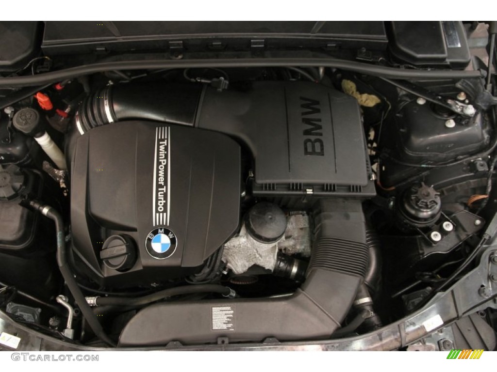 2013 BMW 3 Series 335i xDrive Coupe Engine Photos