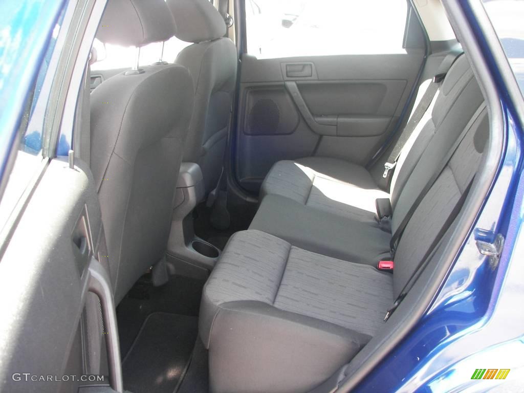 2008 Focus SE Sedan - Vista Blue Metallic / Charcoal Black photo #6