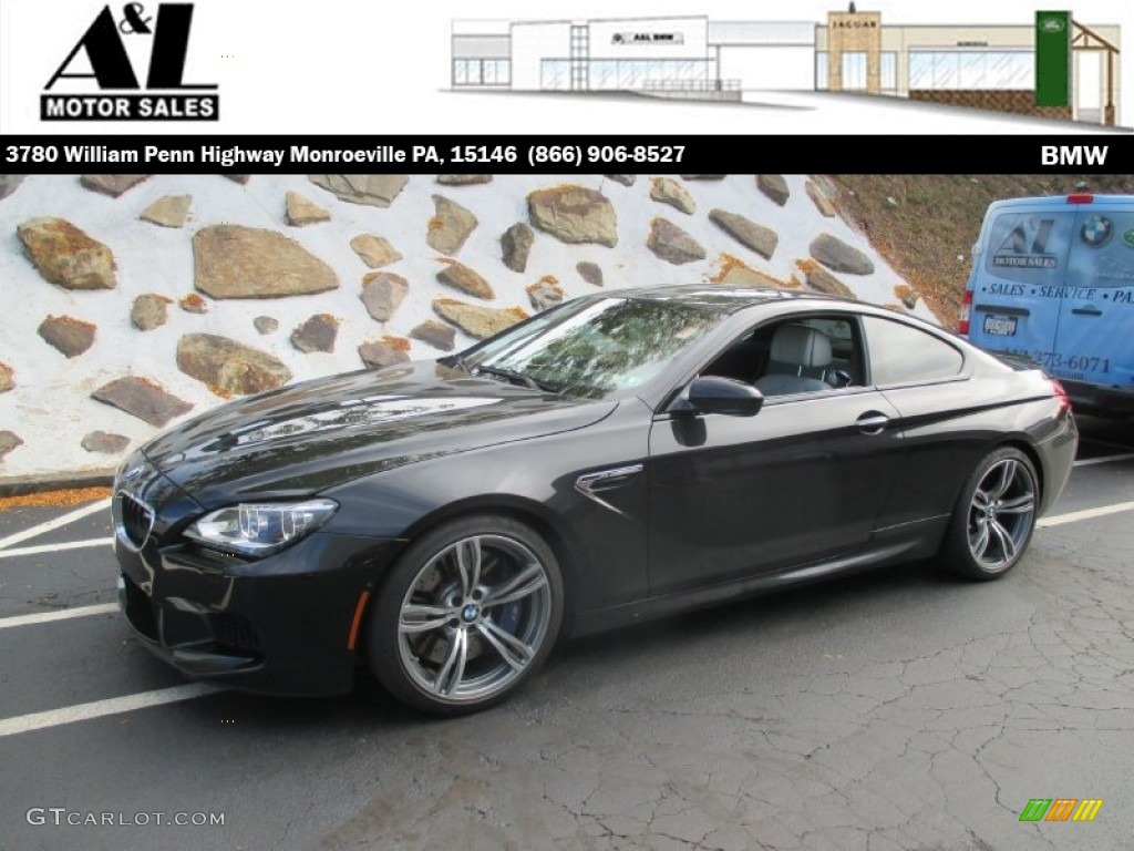 Black Sapphire Metallic BMW M6