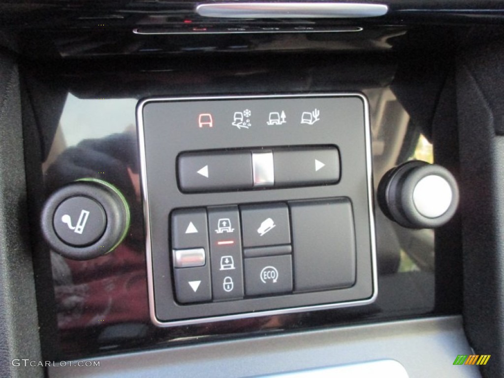 2016 Land Rover LR4 HSE Controls Photos