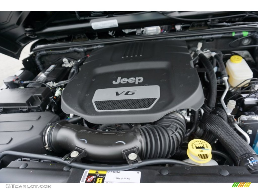 2016 Jeep Wrangler Unlimited Sport 4x4 Engine Photos