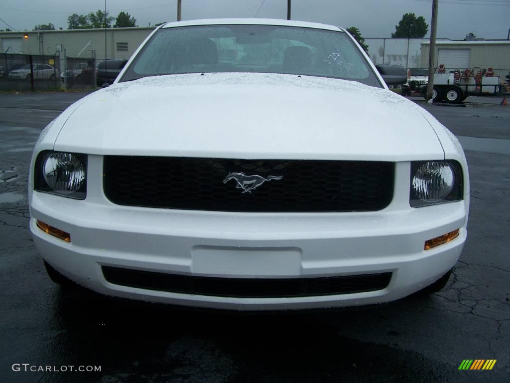 2009 Mustang V6 Coupe - Performance White / Light Graphite photo #2