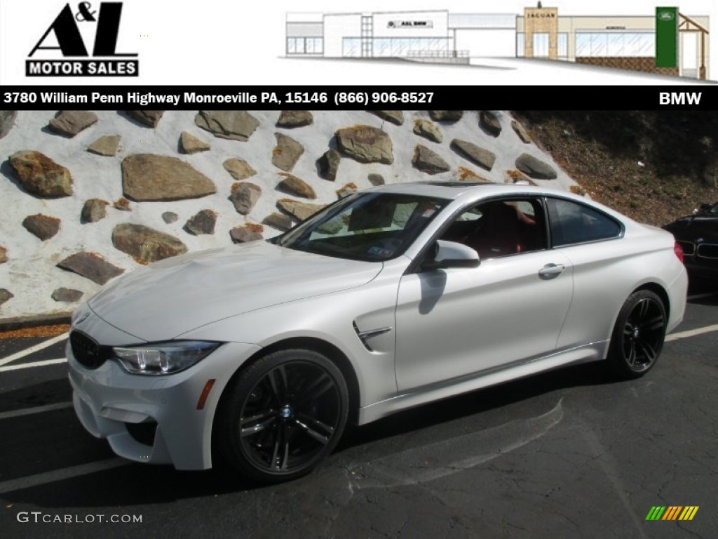 Mineral White Metallic BMW M4