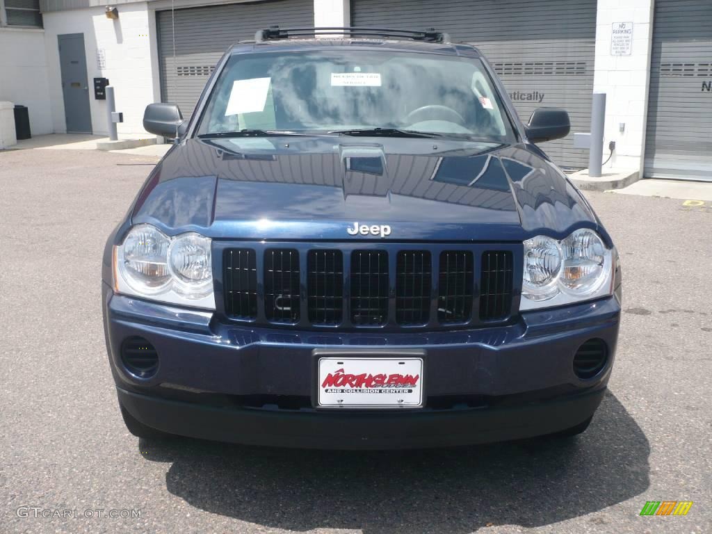 2006 Grand Cherokee Laredo 4x4 - Midnight Blue Pearl / Medium Slate Gray photo #2