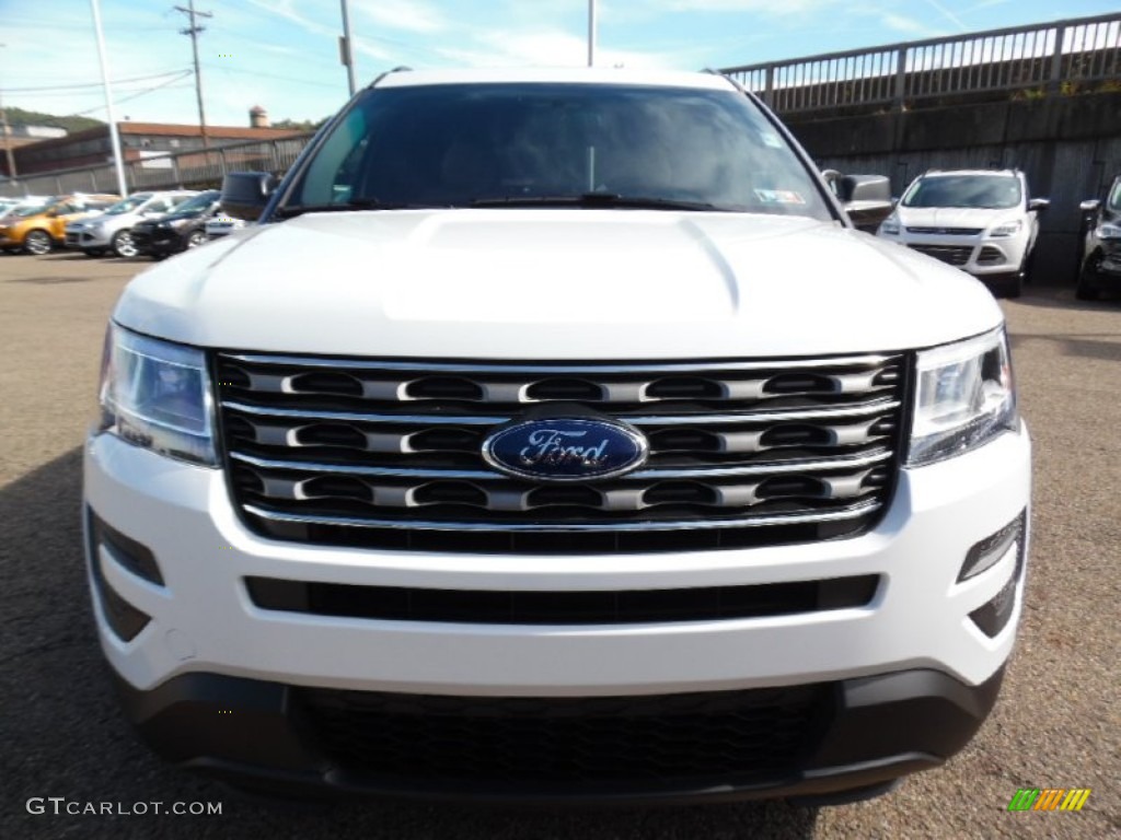 2016 Explorer 4WD - Oxford White / Medium Light Camel photo #8