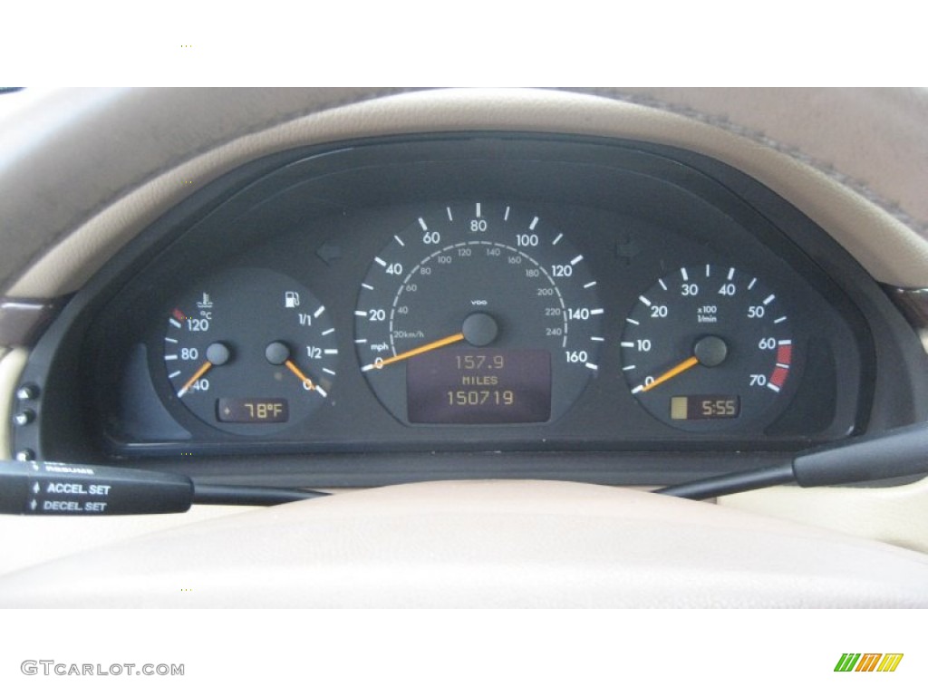 2001 Mercedes-Benz E 320 4Matic Wagon Gauges Photos