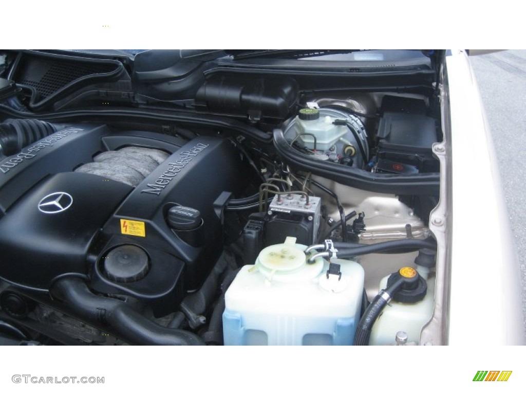2001 Mercedes-Benz E 320 4Matic Wagon Engine Photos