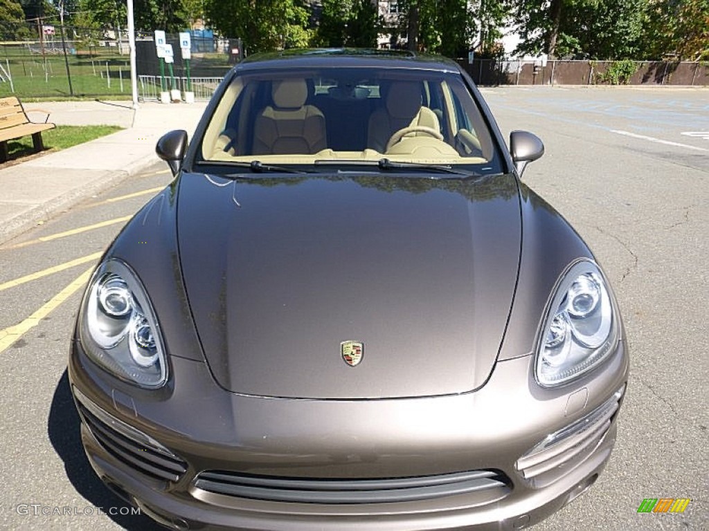 2011 Cayenne  - Umber Brown Metallic / Luxor Beige photo #9