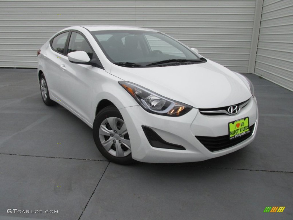 White Hyundai Elantra