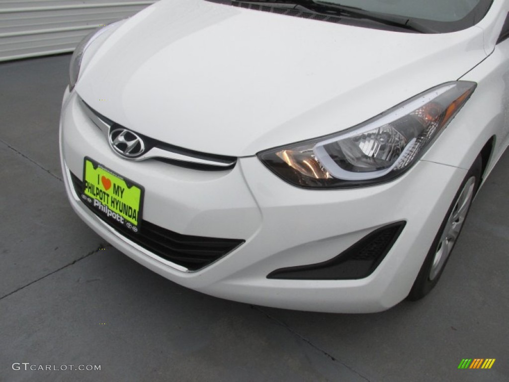 2016 Elantra SE - White / Gray photo #10