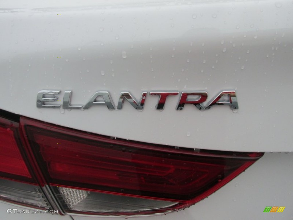 2016 Elantra SE - White / Gray photo #13