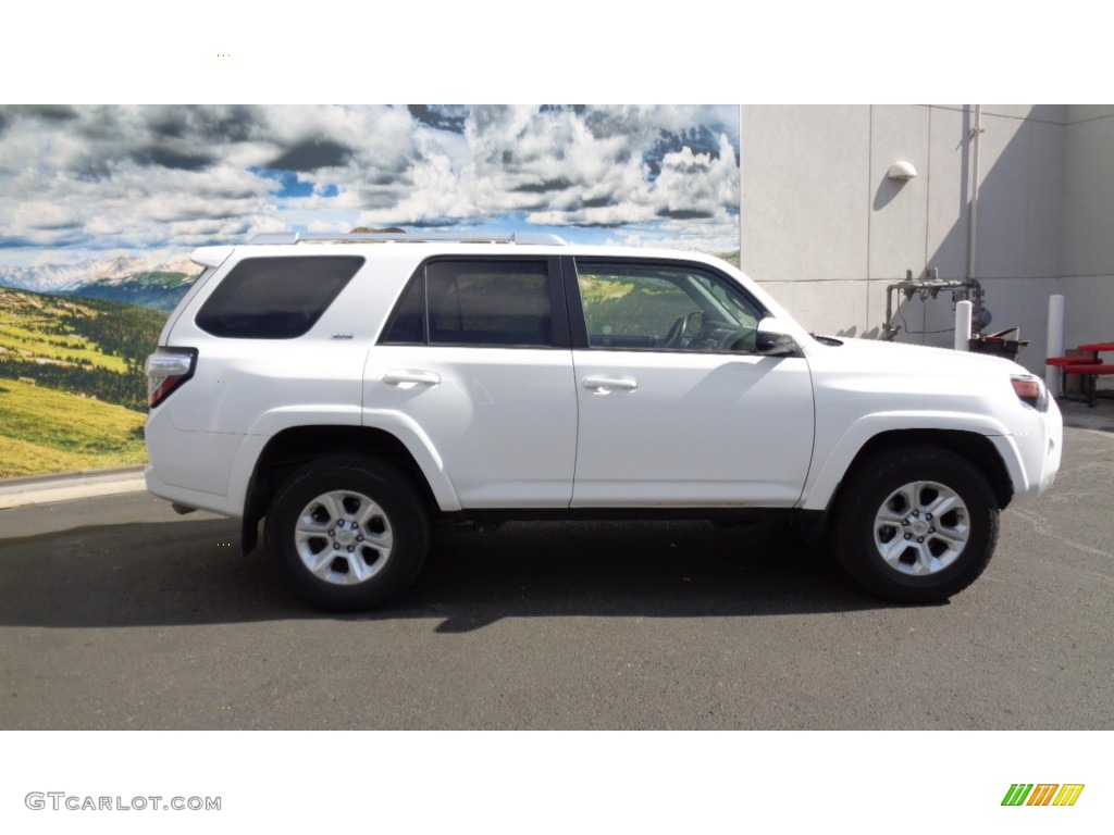 2014 4Runner SR5 4x4 - Super White / Black photo #8