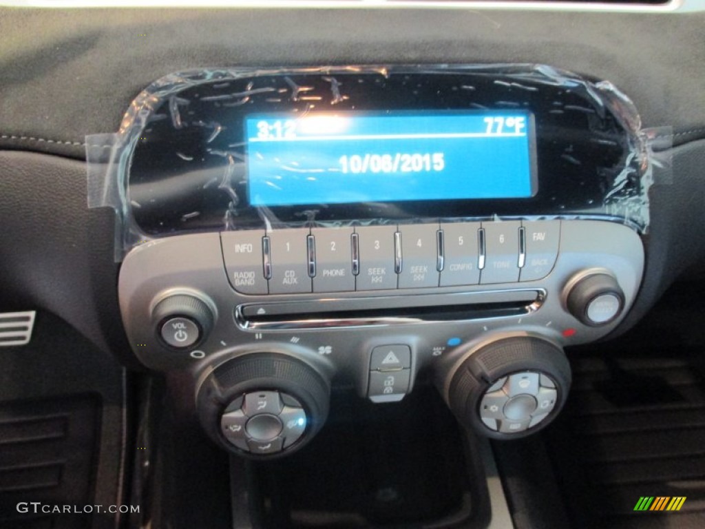 2015 Chevrolet Camaro Z/28 Coupe Controls Photo #107718180