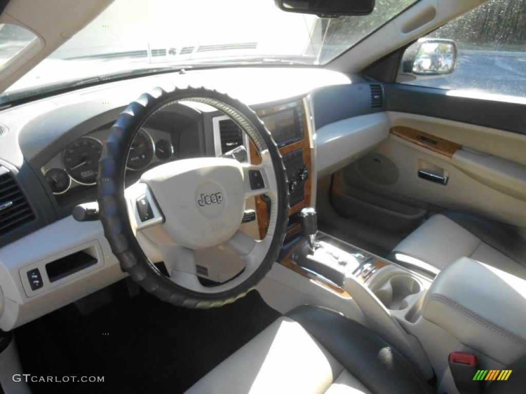 2008 Grand Cherokee Limited 4x4 - Stone White / Dark Slate Gray/Light Graystone photo #15