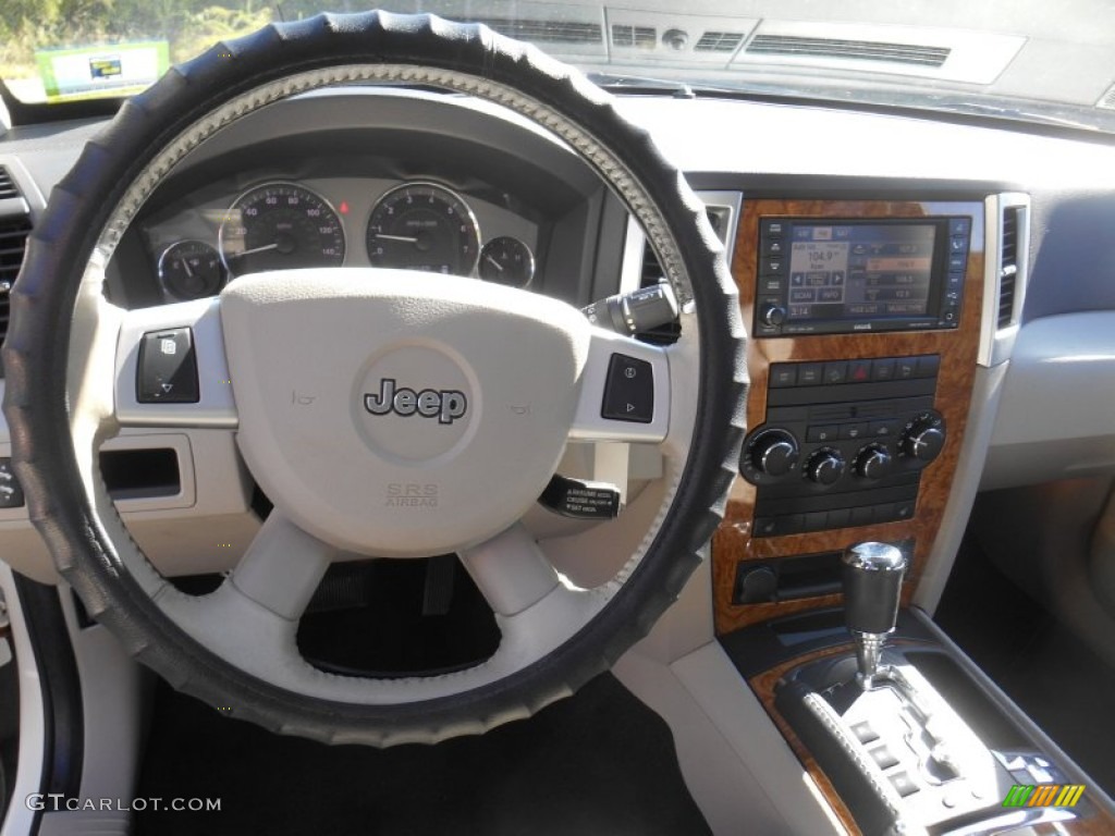 2008 Grand Cherokee Limited 4x4 - Stone White / Dark Slate Gray/Light Graystone photo #19