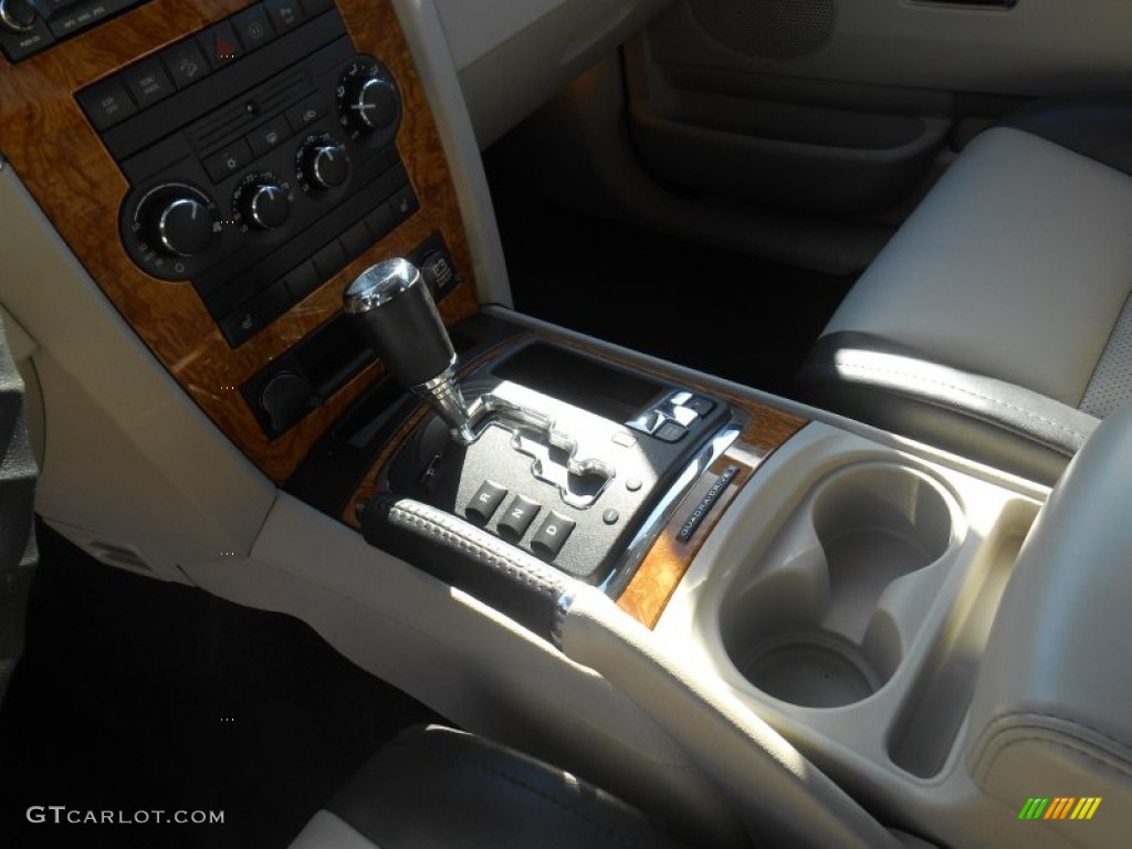 2008 Grand Cherokee Limited 4x4 - Stone White / Dark Slate Gray/Light Graystone photo #20