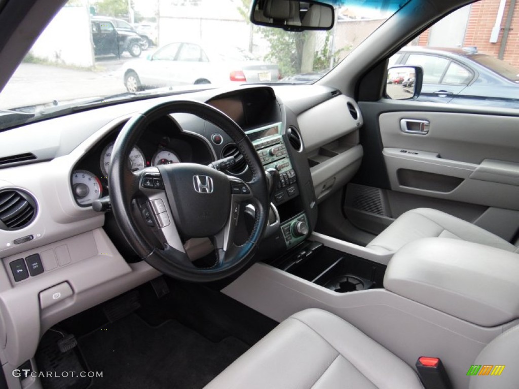 2011 Honda Pilot Touring 4WD Interior Color Photos