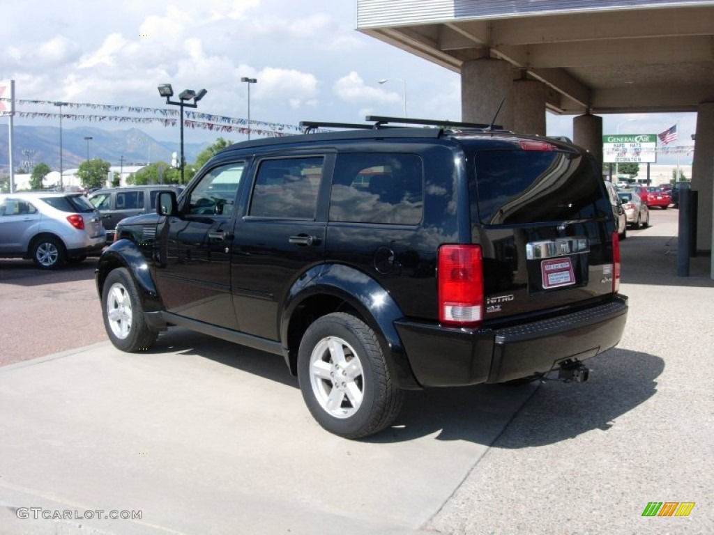 2007 Nitro SLT 4x4 - Black / Dark Khaki/Medium Khaki photo #3