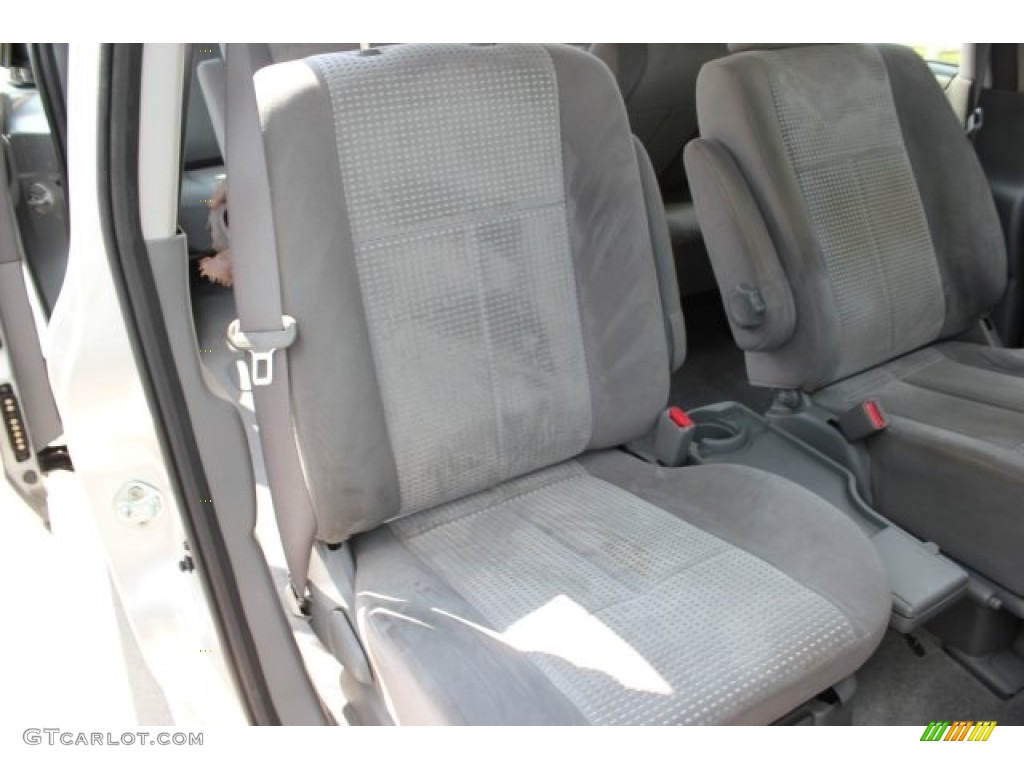 2005 MPV LX - Sunlight Silver Metallic / Gray photo #23