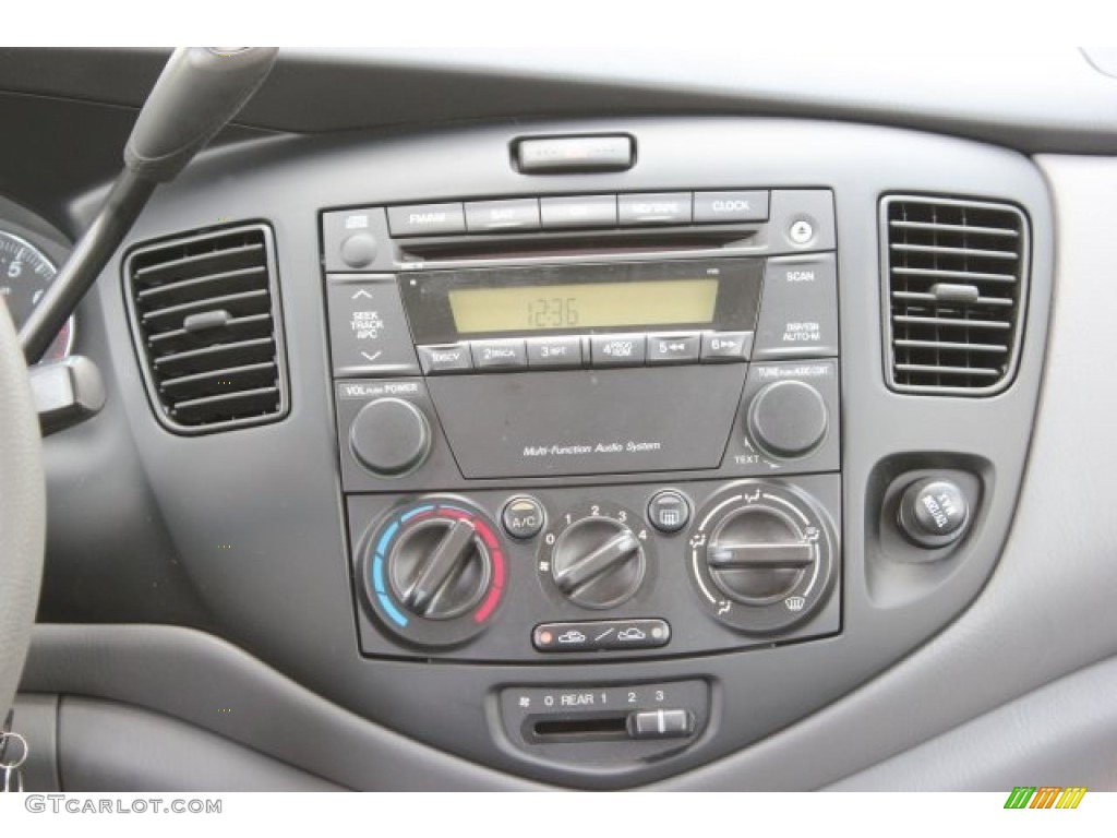 2005 MPV LX - Sunlight Silver Metallic / Gray photo #25
