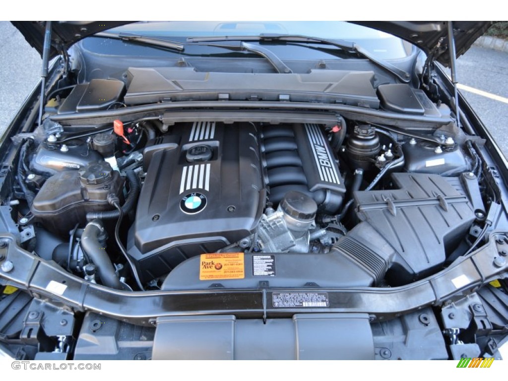 2012 BMW 3 Series 328i Convertible Engine Photos